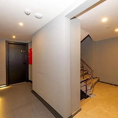 Hotel Fly And Airport 3*