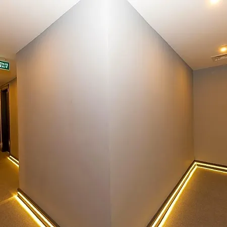 Fly And Airport Hotel 3*