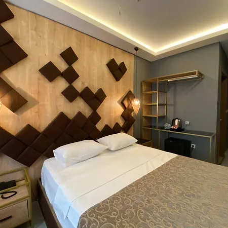 Fly And Airport Hotel 3*