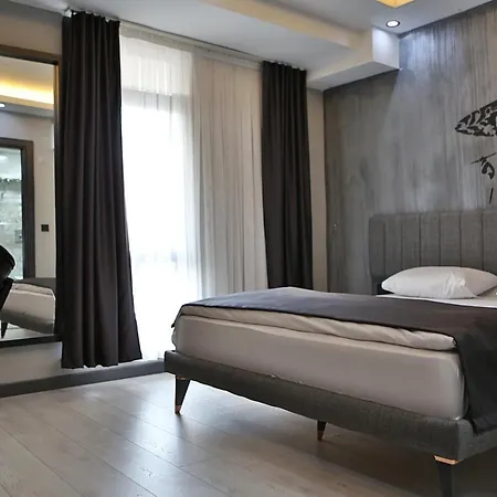 Hotel Fly And Airport 3*