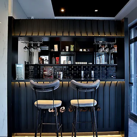 Fly And Airport Hotel 3*