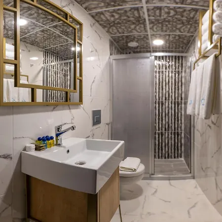 Hotel Fly And Airport 3*